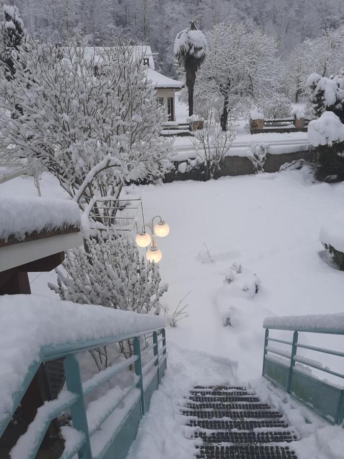 La Petite Auberge De Niaux Exterior photo